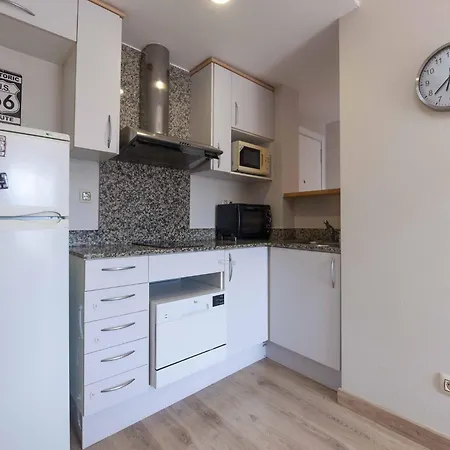 Beautiful 1 Bedroom In Roses דירה